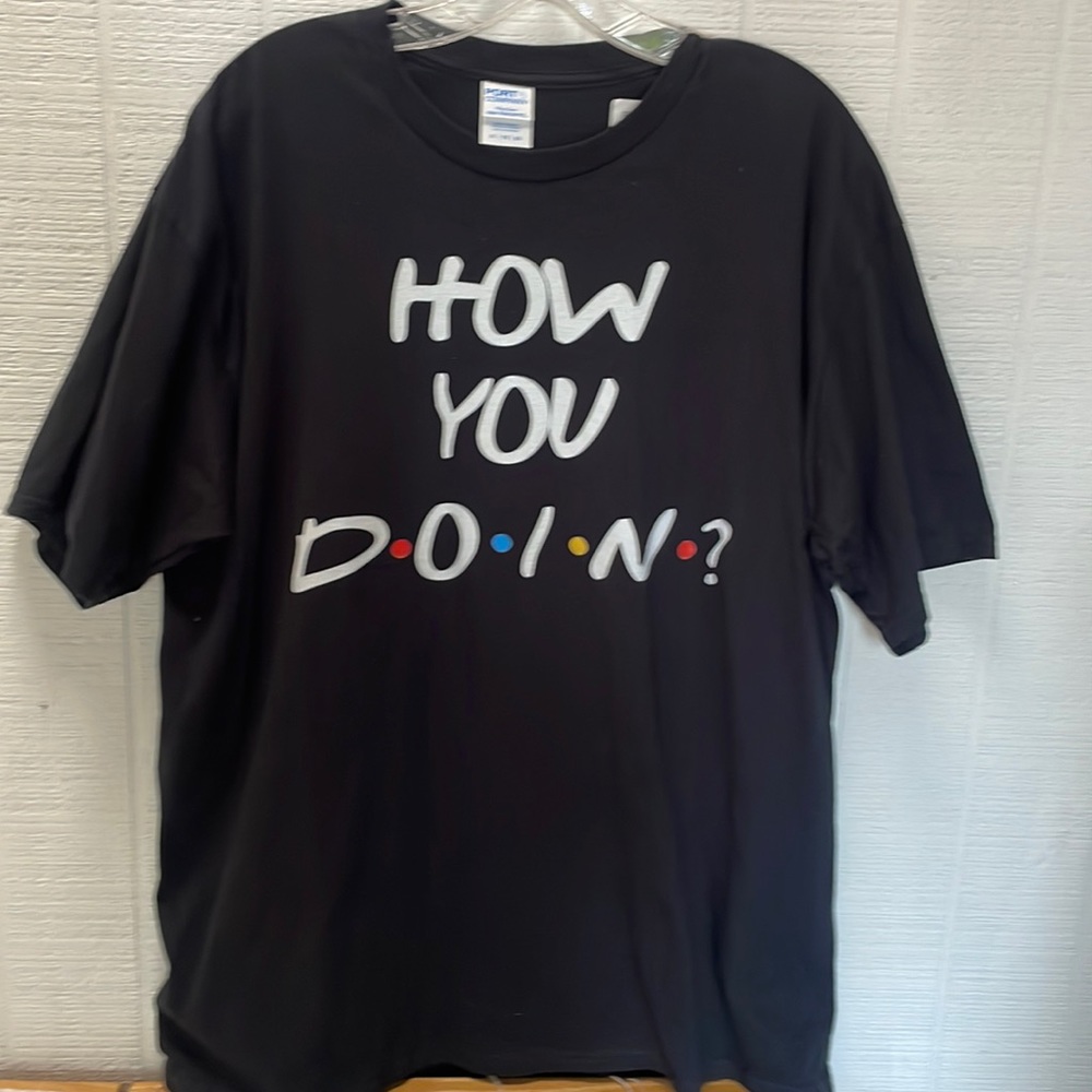 FRIENDS Tee 😎